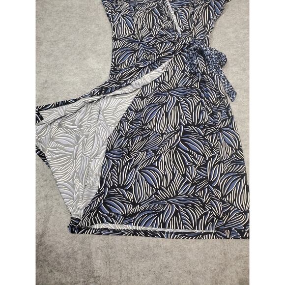 NWT Anne Klein Women's XL Blue Black & White Abstract Print Wrap Dress - Picture 6 of 8